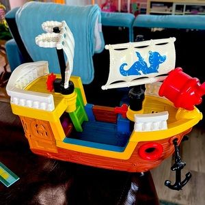 Jack ship little people